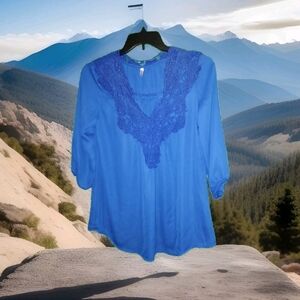 Lucky XXXL Embroidered Neckline Blue Blouse 3/4 Sleeve V-Neck Chiffon Pre-owned
